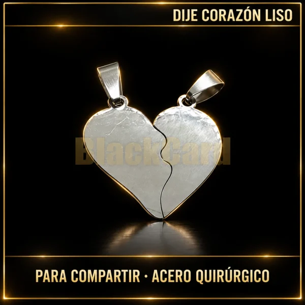 DIJE CORAZÓN LISO PARA COMPARTIR (A.Q) — vista principal sobre fondo negro con detalles dorados